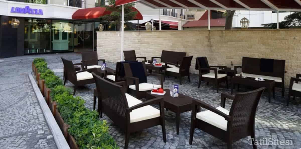 Mia Berre Hotel